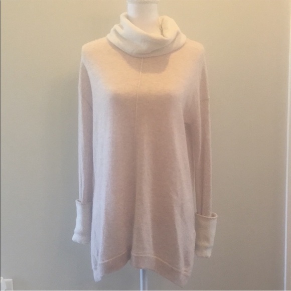 Andrea Jovine Sweaters - Andrea Jovine pure cashmere cowl neck sweater
